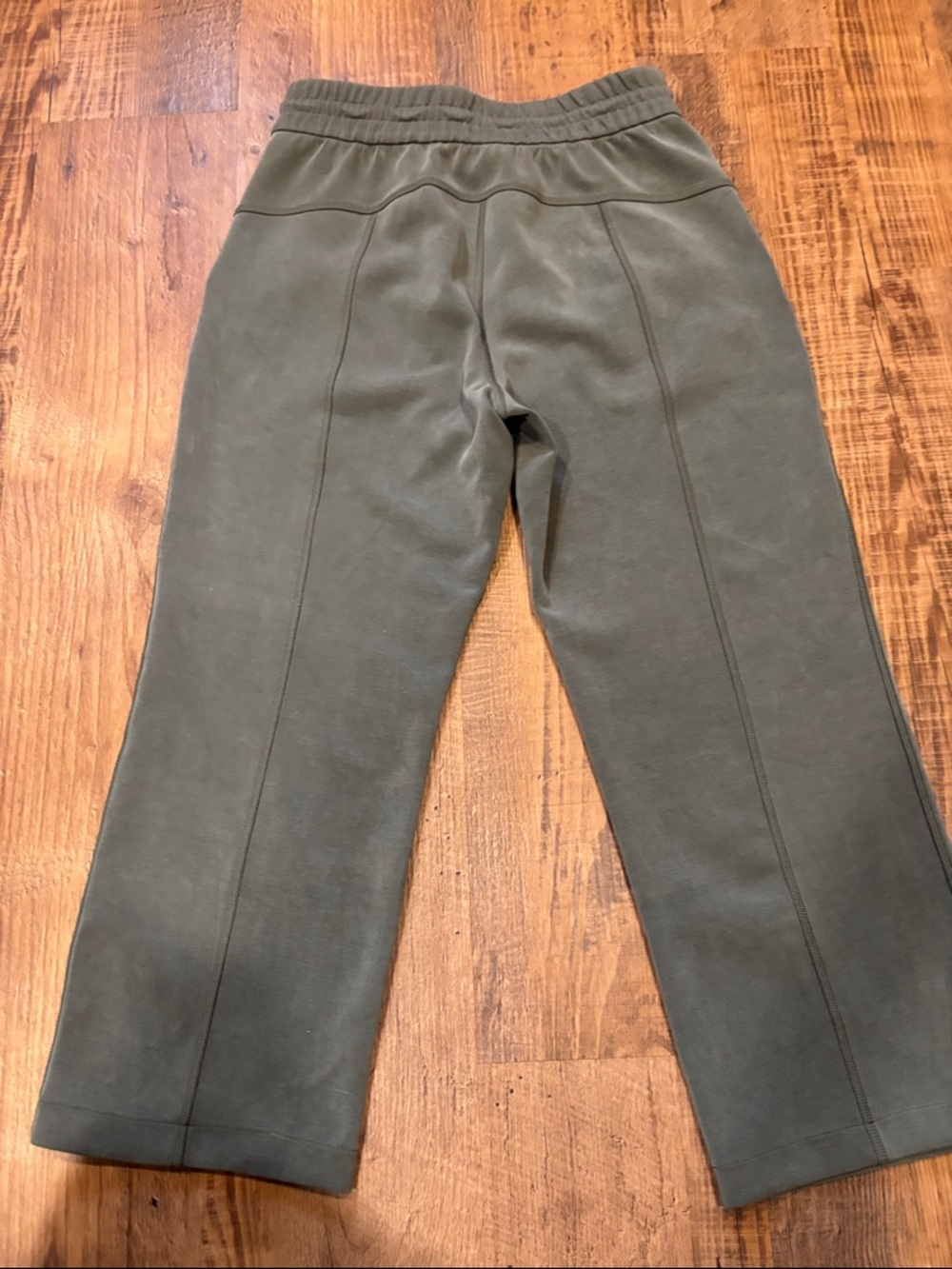 lululemon athletica Olive Cropped Wide-Leg Sweat Pants